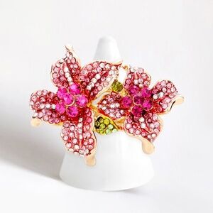 Quality Crystal Large Flower Ring